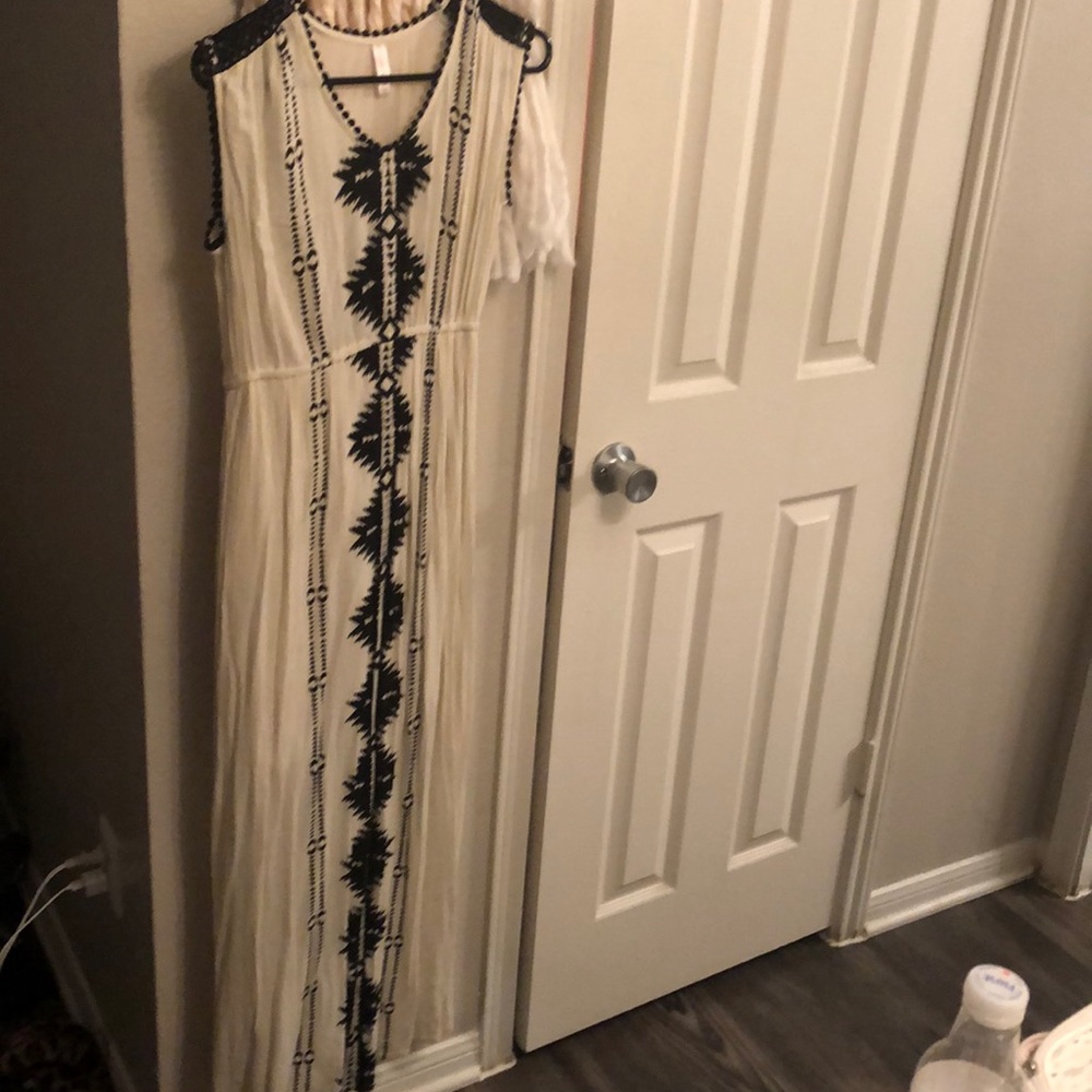 Maxi black and cream dress